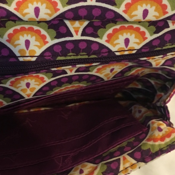 Vera Bradley mini hipster in plum crazy - Picture 3 of 5